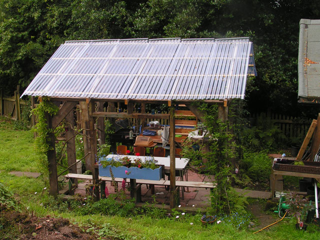 Outdoor kitchen